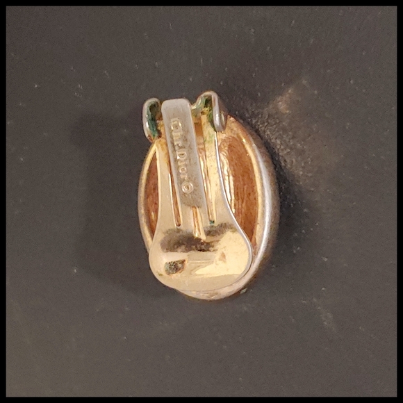 Vintage Christian Dior Single Clip-On Earring, Marked - Picture 6 of 6